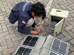 Mahasiswa UGM Bikin Genteng Pintar Bisa Jadi Sumber Listrik Tenaga Surya