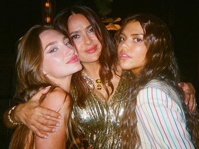 Gaya Hidup Glamour Anak Tiri Salma Hayek, Calon Pewaris Kerajaan Fashion
