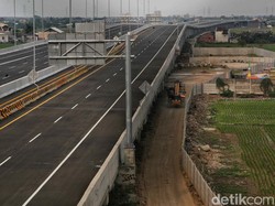 Jokowi Resmikan Dua Tol, Salah Satunya Khusus Truk Barang