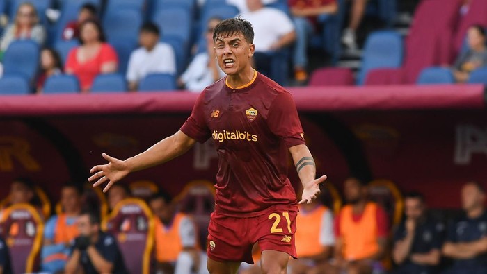 ROME, ITALY - AUGUST 22: Paulo Dybala of AS Roma gestures during the Serie A match between AS Roma and US Cremonese at Stadio Olimpico on August 22, 2022 in Rome, Italy. (Photo by Silvia Lore/Getty Images)