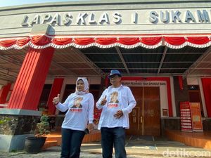 Baju Khusus untuk Sambut Kebebasan Dada Rosada