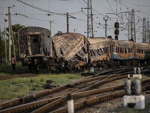 Rusia Bombardir Stasiun Kereta di Ukraina, 25 Orang Tewas, Ini Fotonya Rusia Bombardir Stasiun Kereta di Ukraina, 25 Orang Tewas, Ini Fotonya