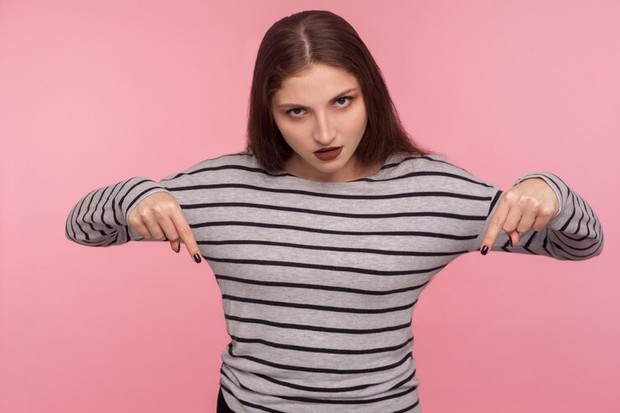 Stigma perempuan single galak dan nggak laku/Foto: Freepik/khosrork