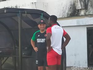 Bernardo Tavares Mulai Ragukan Kualitas Striker Naturalisasi PSM Makassar Bernardo Tavares Mulai Ragukan Kualitas Striker Naturalisasi PSM Makassar