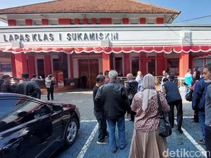 Koruptor Bebas Bersyarat yang 3 Kali Absen Wajib Lapor Bisa Dipenjara Lagi Koruptor Bebas Bersyarat yang 3 Kali Absen Wajib Lapor Bisa Dipenjara Lagi