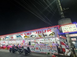 Kamu Pencinta Seafood? Wajib Mampir ke Seafood 08 Vian Jaya!