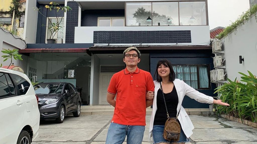 8 Artis Juragan Kontrakan, Ada yang Punya 200 Pintu Kalahkan Ayu Ting Ting 8 Artis Juragan Kontrakan, Ada yang Punya 200 Pintu Kalahkan Ayu Ting Ting