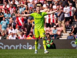 Bola 3 Kali Kena Tangan McTominay, MU kok Gak Dihukum Penalti?