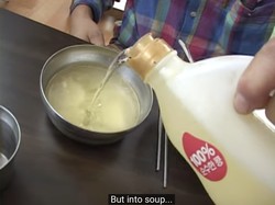 Aneh! Pria Ini Ketagihan Minyak Goreng, Dimakan Pakai Nasi hingga Mie