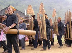 Angklung Dogdog Lojor, Alat Musik Jabar untuk Upacara Panen Padi