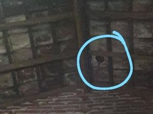 Benda Misterius Timpa Rumah Warga di Banyuwangi, Bikin Genting Bolong Benda Misterius Timpa Rumah Warga di Banyuwangi, Bikin Genting Bolong