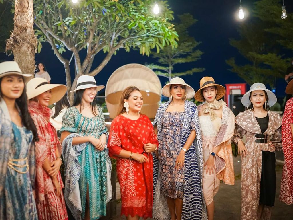 Habis Citayam, Muncul Permata Hijau Fashion Week