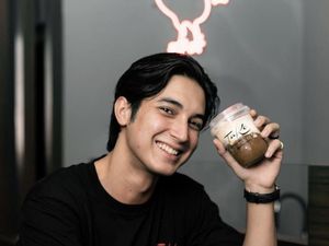 Junior Roberts, Aktor Tampan yang Punya Bisnis Kopi Susu dan Sate Taichan