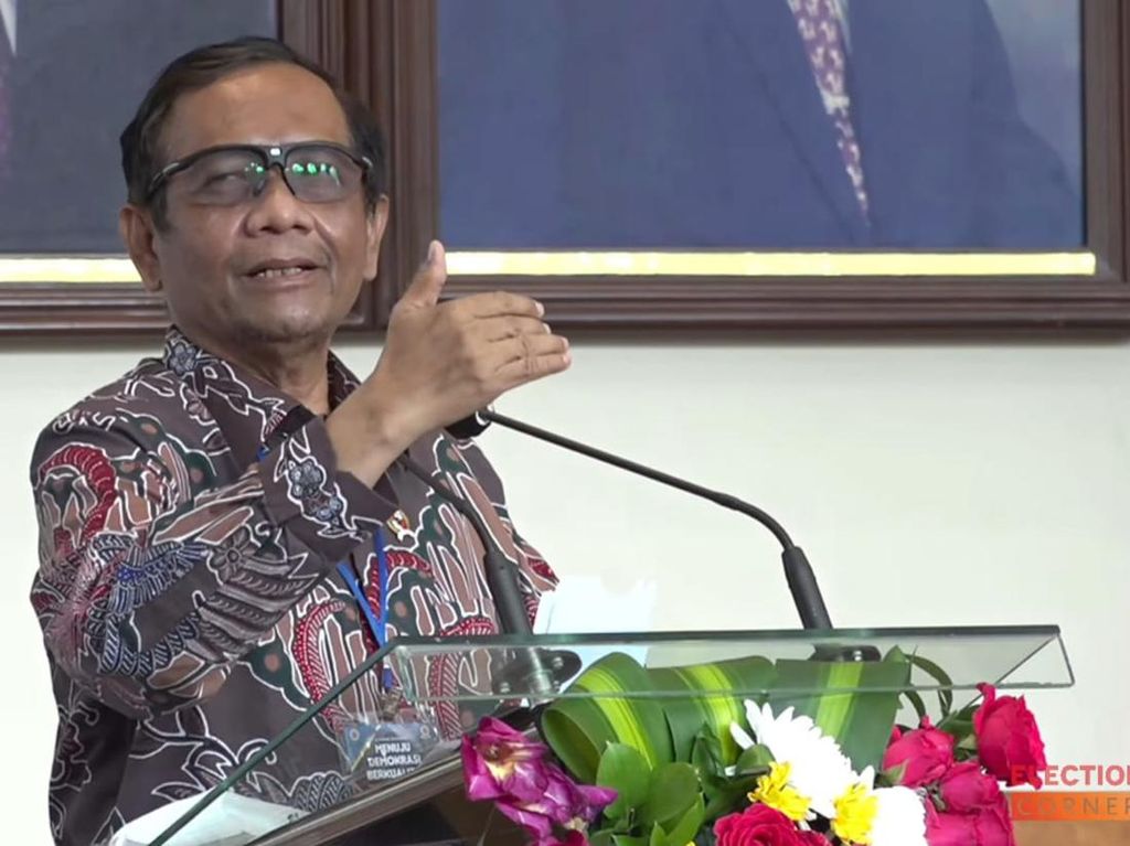 Mahfud Md Bongkar Ganasnya Mafia Tambang, Bisa Tahan Kapal Batu Bara! Mahfud Md Bongkar Ganasnya Mafia Tambang, Bisa Tahan Kapal Batu Bara!