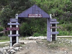 Wisata Batu Kumila Simpan Kisah Cinta yang Terkutuk