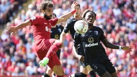 Di Premier League musim ini, Mo Salah juga baru bikin dua gol. Kucuran golnya seret, termasuk ketika Liverpool pesta gol 9-0 lawan Bournemouth.  Foto: Liverpool FC via Getty Images/John Powell