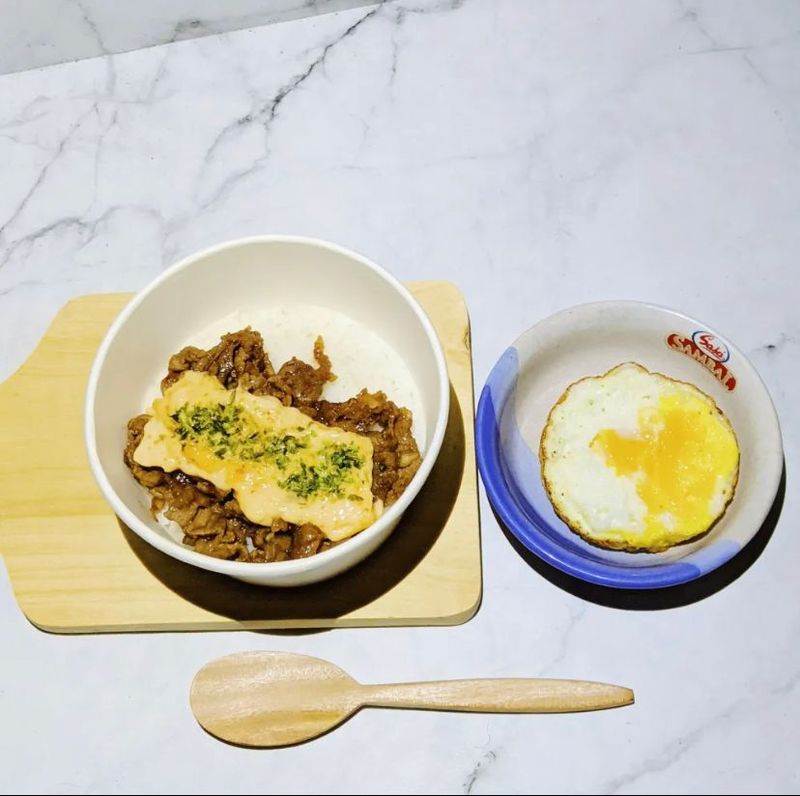 Rekomendasi 5 Rice Bowl Enak di Depok, Lauknya Bumbu China hingga India