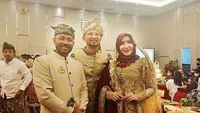Romantisnya Roro Fitria Saat Pesta dan Makan Bareng Suami