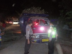 5 Sopir Jadi Korban Teror Pemotor Ngawur Lempar Batu ke Kaca Truk di Jombang