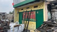 Potret Terkini Warteg Barokah yang Penuh Coretan
