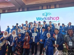 Buka Rakernas PAN, Zulhas Minta Kader Fokus Gaet Milenial