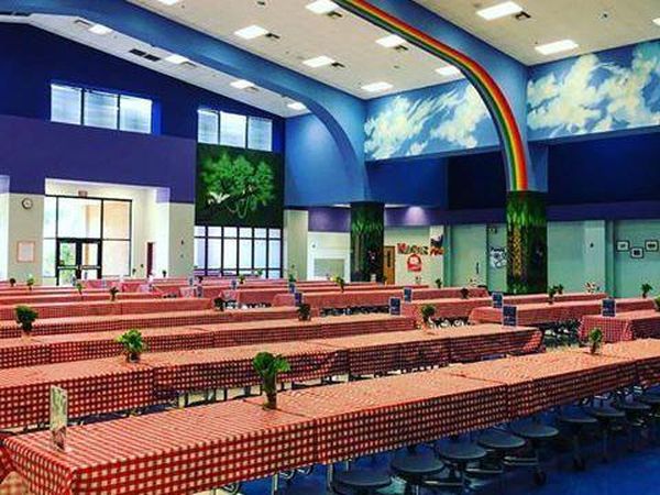 10 Tampilan Kantin Sekolah Super Keren, Dijamin Bikin Iri!