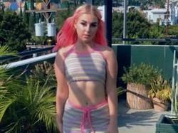 Aktris Ini Bikin Khawatir Usai Gabung OnlyFans