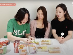 Cicip Jajanan Kantin Sekolah Indonesia, Orang Korea Ini Malah Kalap!
