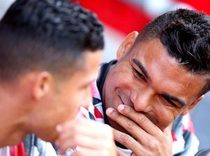 Adu Otot Cristiano Ronaldo Vs Casemiro