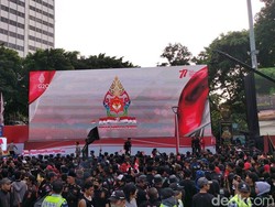 Kirab Merah Putih, Kawasan Bundaran HI Dipenuhi Warga