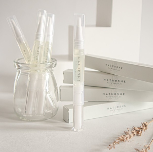 Naturshe Nail & Cuticle Oil/Foto: instagram.com/naturshe.id Naturshe Nail & Cuticle Oil