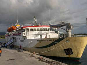 Tol Laut KM Sabuk Nusantara 89 Resmi Beroperasi di Palu Tol Laut KM Sabuk Nusantara 89 Resmi Beroperasi di Palu