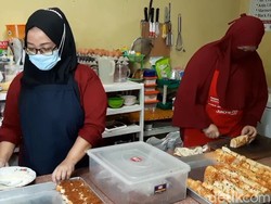 Siasat Penjual Kue di Tengah Melonjaknya Harga Telur