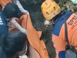 Butuh Waktu 12 Jam Evakuasi Mayat dalam Pipa Besi Saluran Air Probolinggo