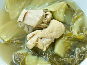 3 Resep Sup Sawi Asin Berkuah Asam Gurih dengan Bumbu Sederhana 3 Resep Sup Sawi Asin Berkuah Asam Gurih dengan Bumbu Sederhana