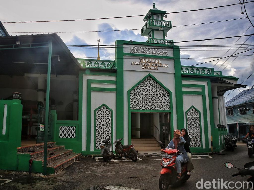 Melihat Masjid Tertua di Anambas, Kokoh Berdiri Sejak Era Kolonial