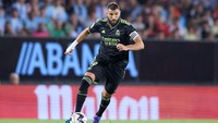 Sementara itu, Benzema juga mulai panas. Topscorer LaLiga musim lalu itu mulai memanen gol bagi Real Madrid.
