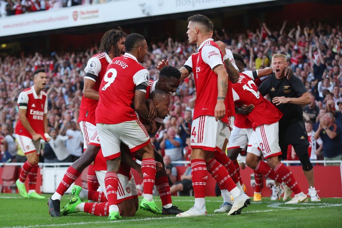 LONDON, ENGLAND - AUGUST 27: Gabriel Magalhaes of Arsenal celebrates their sides second goal with team mates during the Premier League match between Arsenal FC and Fulham FC at Emirates Stadium on August 27, 2022 in London, England. (Photo by Eddie Keogh/Getty Images)