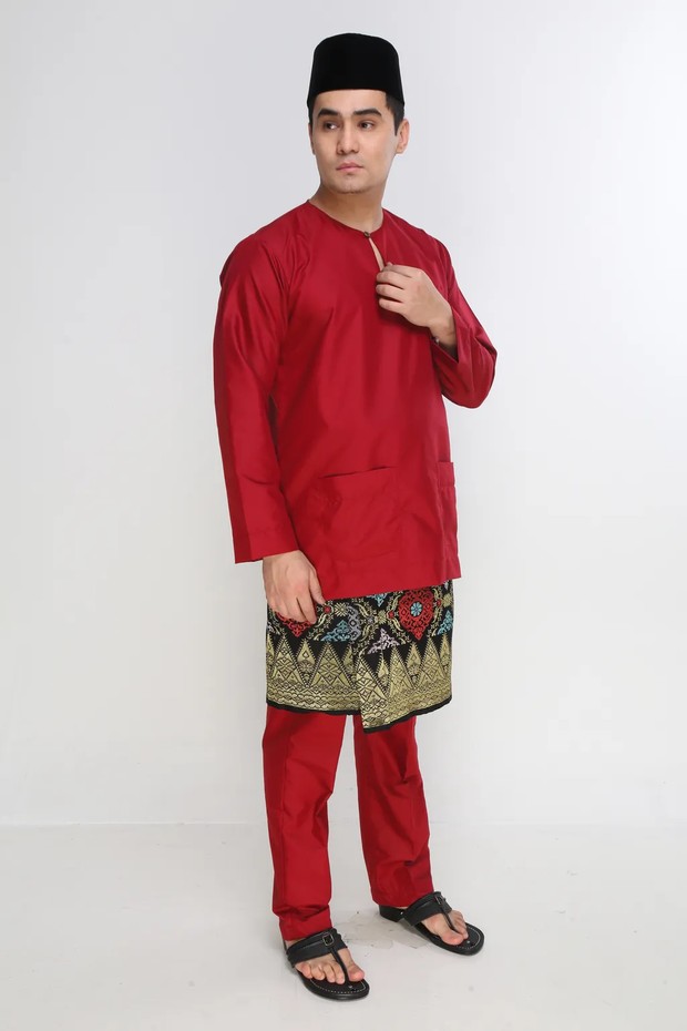 Busana Melayu Teluk Belanga