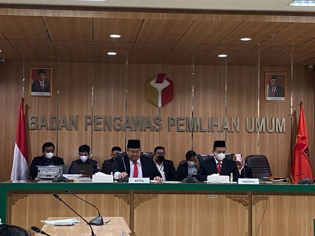 PKR Klaim Tak Lolos Pendaftaran Pemilu Gegara Kendala Teknis, KPU Bantah PKR Klaim Tak Lolos Pendaftaran Pemilu Gegara Kendala Teknis, KPU Bantah