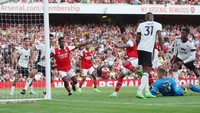 Arsenal selanjutnya samakan kedudukan di menit ke-64 lewat Odegaard. Gabriel kemudian kunci kemenangan Arsenal dengan sontekannya di menit ke-86 dari situasi tendangan sudut (Getty Images)