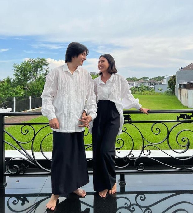 Gaya Pasangan Angga dan Shenina/Foto: instagram.com/anggayunandareal16 Gaya Pasangan Angga dan Shenina