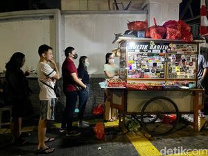 Gultik Barito: Gultik Viral yang Terjual Lebih dari 100 Porsi per Hari Gultik Barito: Gultik Viral yang Terjual Lebih dari 100 Porsi per Hari