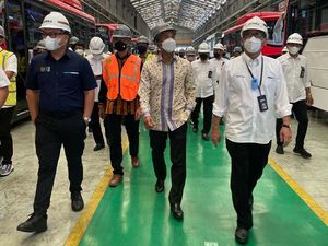 INKA-VKTR Sinergi Wujudkan Ekosistem Transportasi Berbasis Listrik