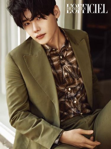 Lee Jong Suk