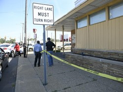 3 Orang Tewas dalam Penembakan Secara Acak di AS, Pelaku Diburu