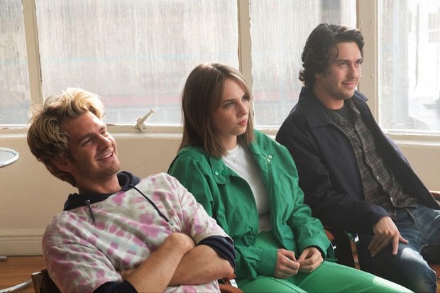 Maya Hawke dalam Film Mainstream (2020) Maya Hawke