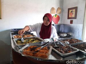 Nostalgia! Mengenang Sosok Soekarno Lewat Omah Kenangan di Surabaya Nostalgia! Mengenang Sosok Soekarno Lewat Omah Kenangan di Surabaya