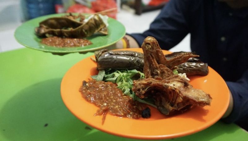 Pedas Mantaр! 20 Pecel Lele & Ayam Rp 20 Ribuan Ada di Sini
