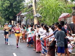 2 Tahun Dipaksa Berhenti Menyapa, Keramahan Bali Tak Luntur Sama Sekali 2 Tahun Dipaksa Berhenti Menyapa, Keramahan Bali Tak Luntur Sama Sekali